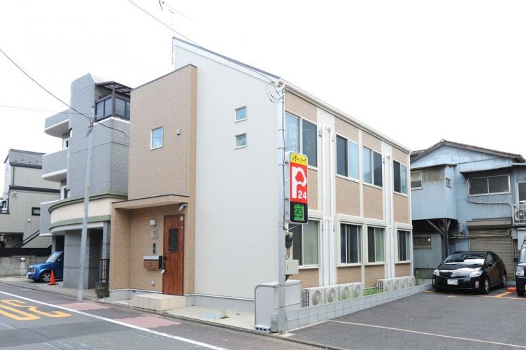 Tokyo, Sharehouse, Xrosshouse, housing, real estate, private room, cheap, living, Japan, study abroad, dormitory, Keikyu, Kamata, Shinagawa, Tokyo station