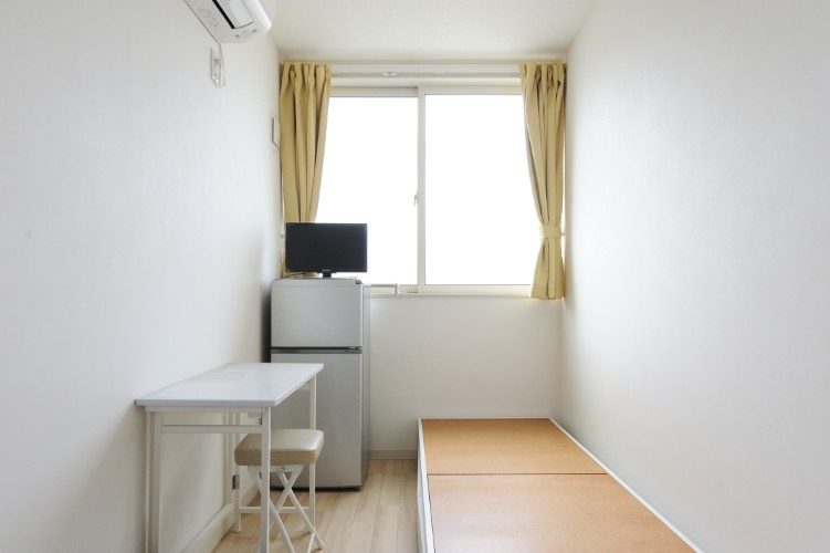 Tokyo, Sharehouse, Xrosshouse, housing, real estate, private room, cheap, living, Japan, study abroad, dormitory, Ontakesan