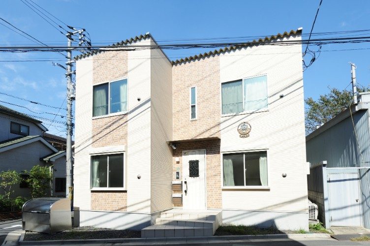 東京　sharehouse　xrosshouse　一個人生活　低價位　新房　前往東京　房租　租賃　雅房　套房　便宜　附家電　附家具　初期費用　押金　禮金　外國人　不需保證人　留學　日語　國際交流　打工度假　日本　日本留學 西武新宿線　中野區 鷺之宮站