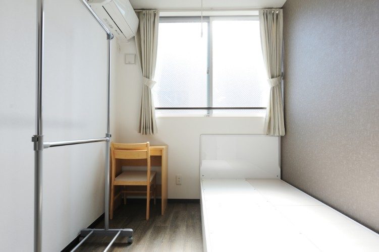 Tokyo, Sharehouse, Xrosshouse, housing, real estate, private room, cheap, living, Japan, study abroad, dormitory, Kugayama, Shibuya, Shinjuku, Kichijoji, Keio, Inokashira