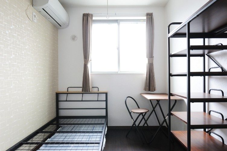 Tokyo, Sharehouse, Xrosshouse, housing, real estate, private room, cheap, living, Japan, study abroad, dormitory