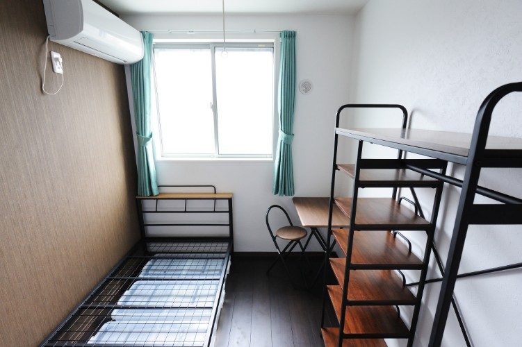 Tokyo, Sharehouse, Xrosshouse, housing, real estate, private room, cheap, living, Japan, study abroad, dormitory